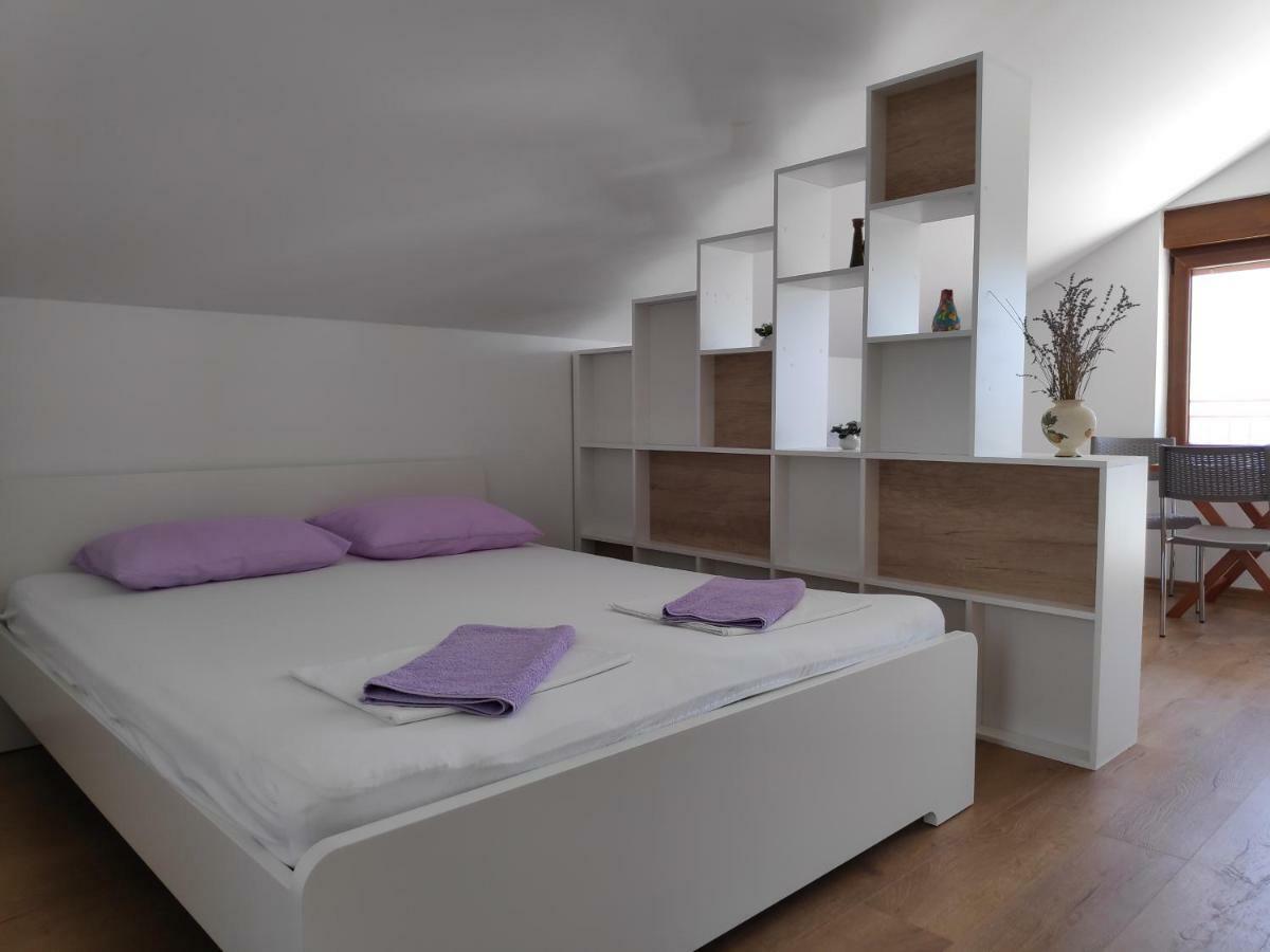 Apartman Anicic โปดาซา ภายนอก รูปภาพ
