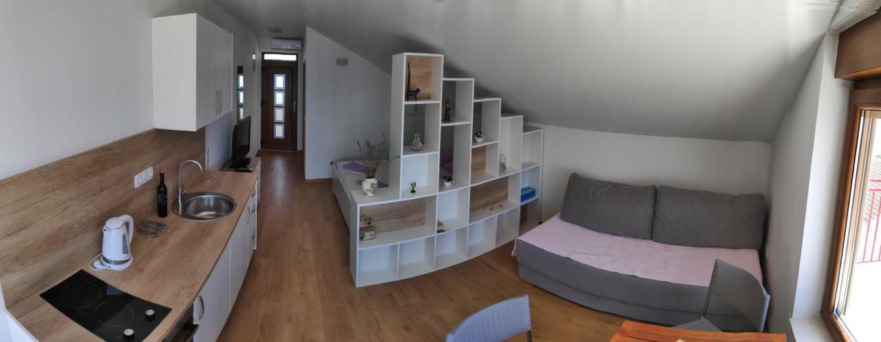 Apartman Anicic โปดาซา ภายนอก รูปภาพ