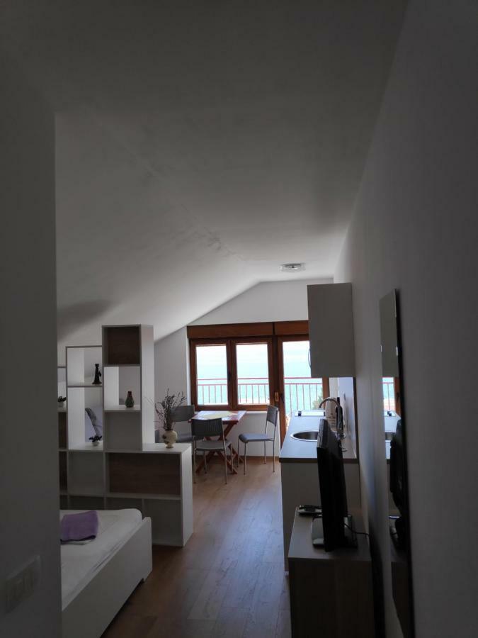 Apartman Anicic โปดาซา ภายนอก รูปภาพ