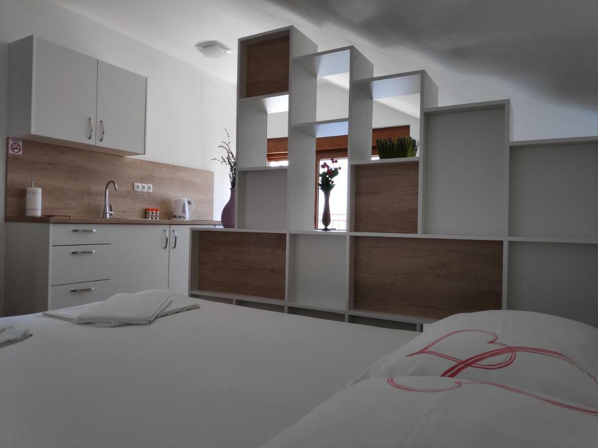 Apartman Anicic โปดาซา ภายนอก รูปภาพ